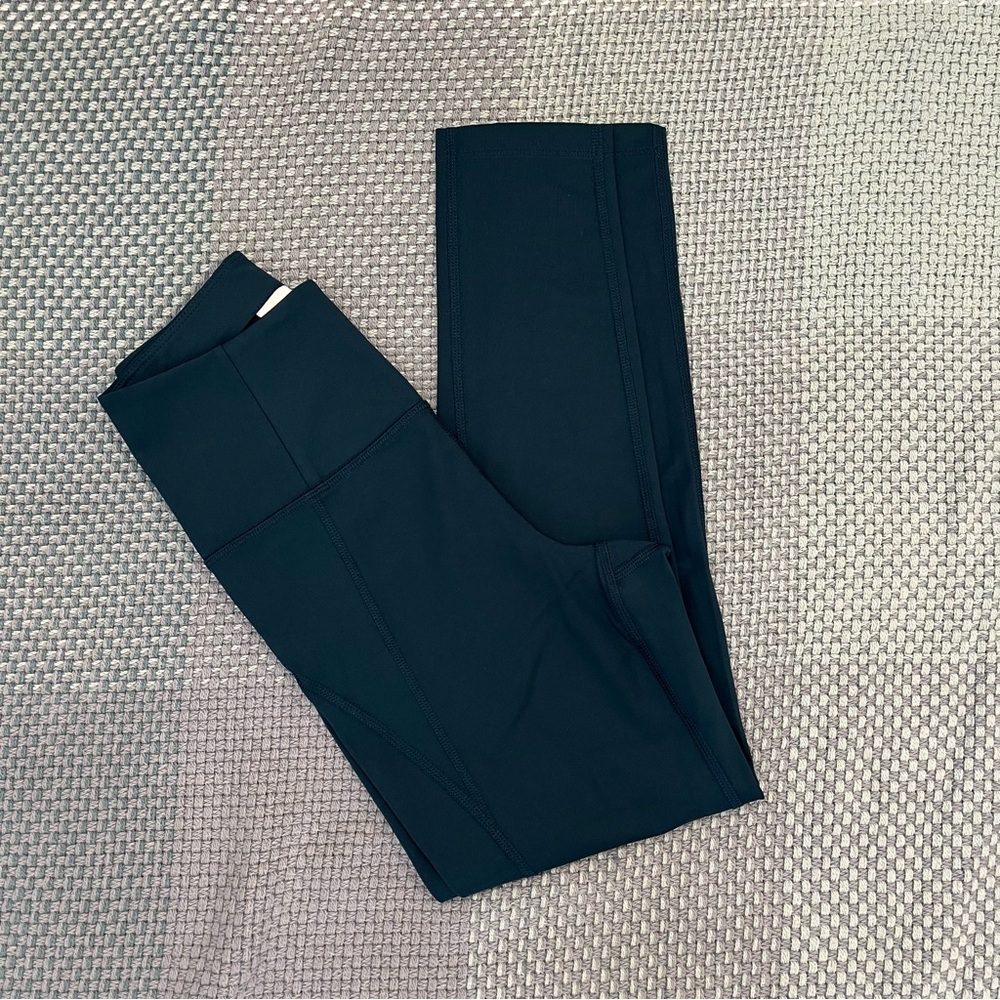 Girlfriend Collective Women’s Dark Leggings